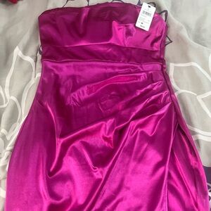 Windsor dress with slit